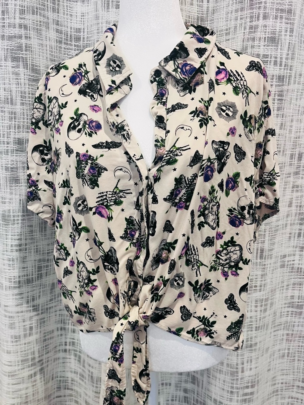 HOT TOPIC Skull & Roses & Sun & Moon Print Button Down Tie Front 3X Goth Witch